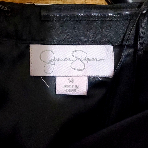 Jessica Simpson Strapless Fit & Flare Heart Black Red White Party Dress Sz 14 - Picture 6 of 8